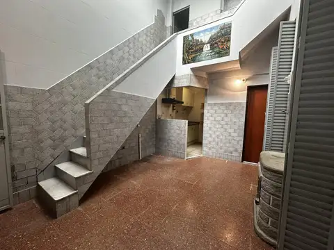 Depto Tipo Casa en Venta 50 años