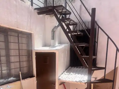 Depto Tipo Casa en Venta 15 años