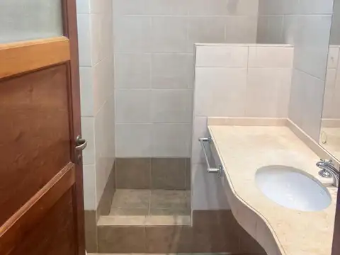 Depto Tipo Casa en Venta en Barrio España y Hospitales, USD 58.000