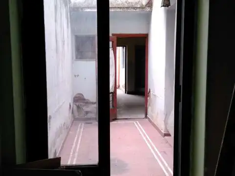 CASONA ANTIGUA EN VENTA B CENTRO  A RECICLAR.