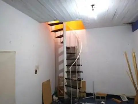 Local en Alquiler Via Púb.