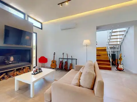 Casa en Venta en Jose Hernandez, USD 295.000