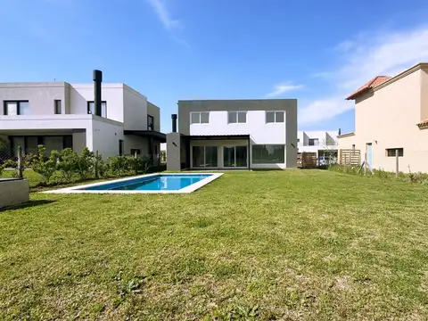 Casa en Venta al Suroeste
