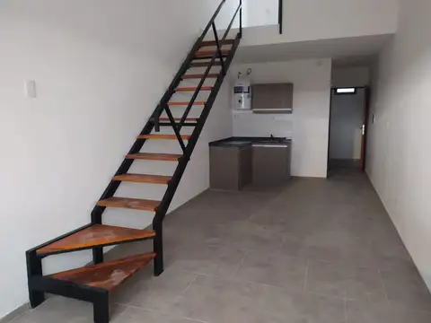 H. Irigoyen 1100, Piso 1