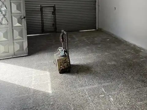 Local en Alquiler en Lanús Oeste, $ 450.000