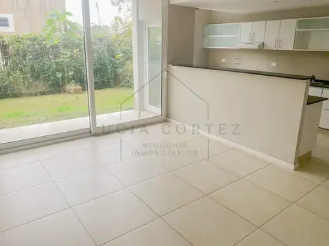 Departamento en Alquiler Tigre Villa Los Remeros 2 dormitorios JARDIN PROPIO y cochera cubierta