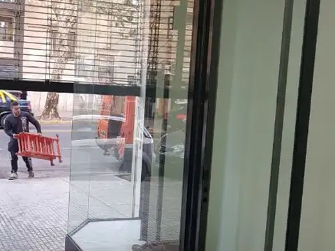Local comercial en venta ubicado en Parque Patricios