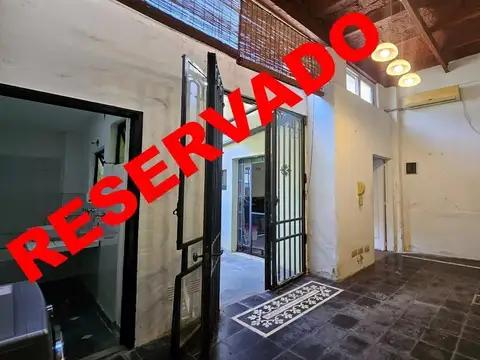 Venta PH 2 Ambientes y dependencia - Monserrat