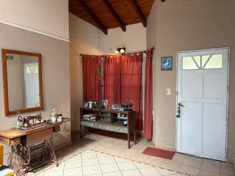 Casa 4 ambientes con 1 baño