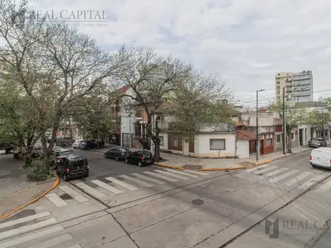 Castro 100