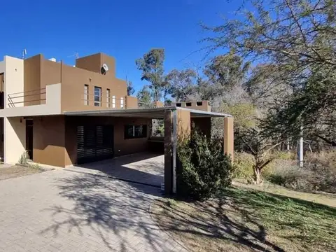VENTA CASA CUMBRES DEL GOLF- VILLA ALLENDE
