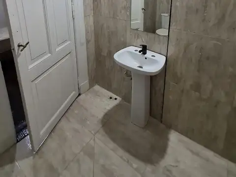 Depto Tipo Casa 7 ambientes con 3 baños