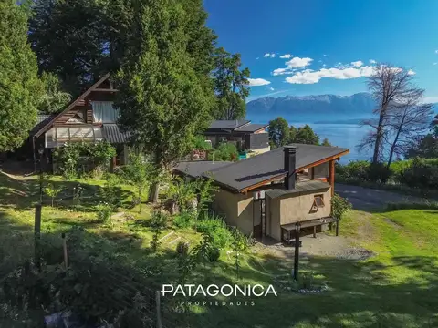 Casa en Venta con 2 cocheras