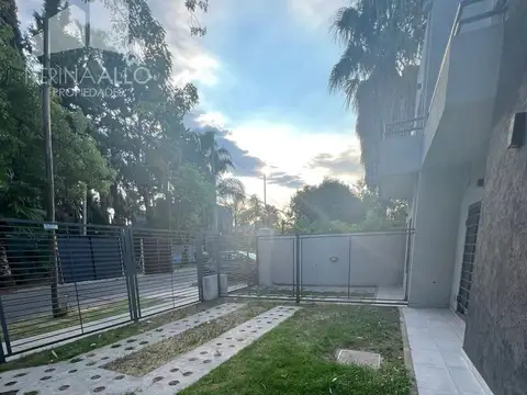 Depto Tipo Casa en Venta de 3 ambientes