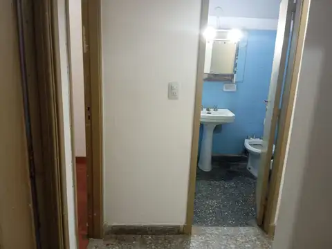 Departamento en Alquiler en Caseros, $ 600.000