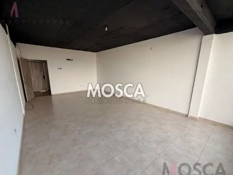 Oficina en Alquiler al Este