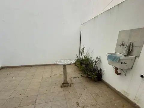 Depto Tipo Casa en Alquiler de 2 ambientes