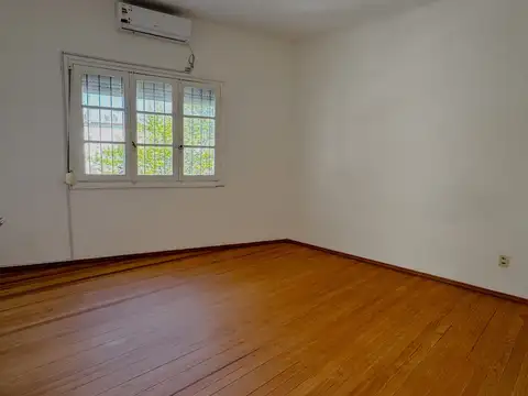 Alquiler casa un dormitorio y patio La Blanqueada