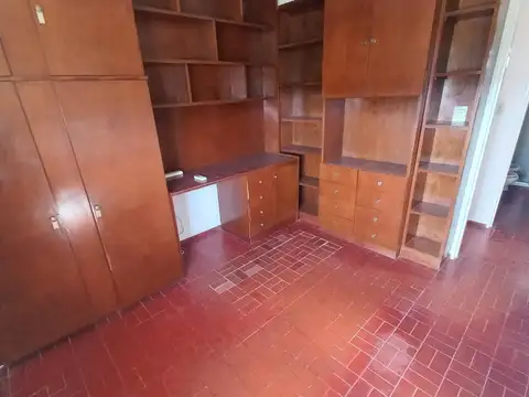 Departamento 6 ambientes con 1 baño