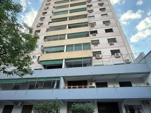 Cochera Doble en Laprida al 300