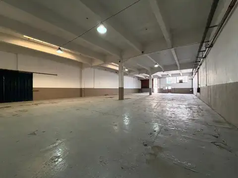 deposito galpon 576m2 en parque suarez con operatividad 24hs