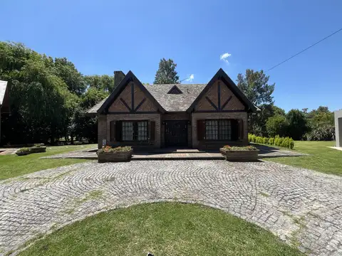 Excelente casa en el Golf 1 del Náutico