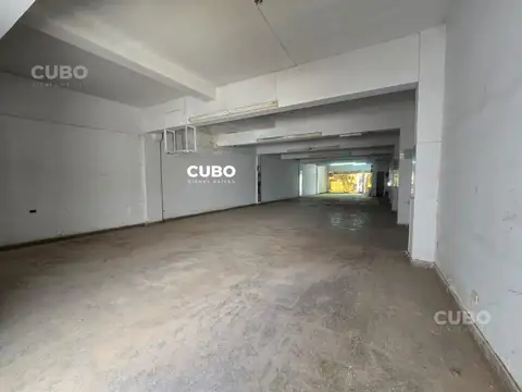 San Juan  al 500 entre Morón y Rondeau y frente a República de Siria