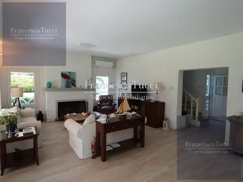 Casa 4 ambientes con 3 baños