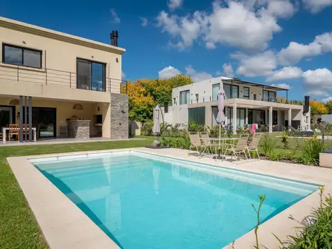 VENTA CASA 5 AMB HARAS SAN PABLO RODRIGUEZ