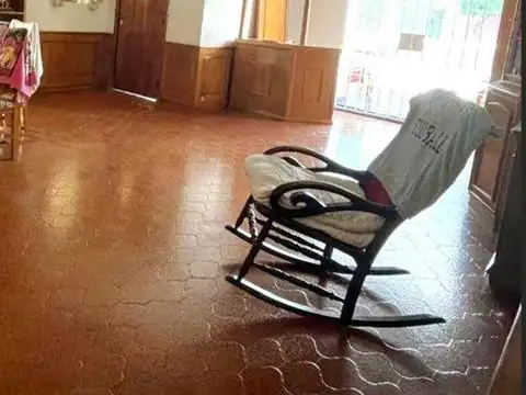 Casa 5 ambientes con 3 baños
