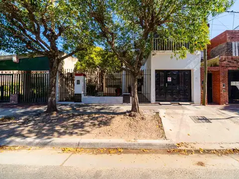 CASA VENTA 2 DOMITORIOS COCHERA EMPLAME  GRANEROS