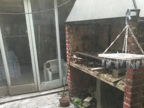 CASA TERRENO PROPIO EXCELENTE LOCAL COMERCIAL, OFICINAS, Y DEPARTAMENTOS EN CENTRO DE SAN JUSTO