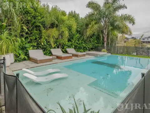 Casa en Alquiler en Barbarita, USD 8.000