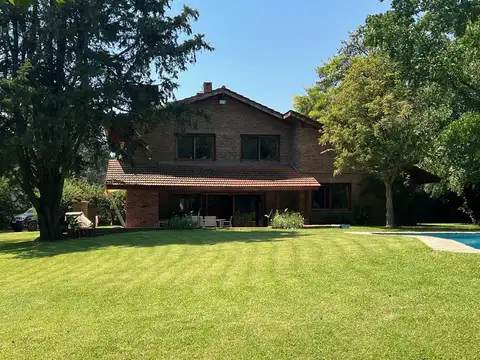 Casa en Alquiler Temporal de 4 dormitorios