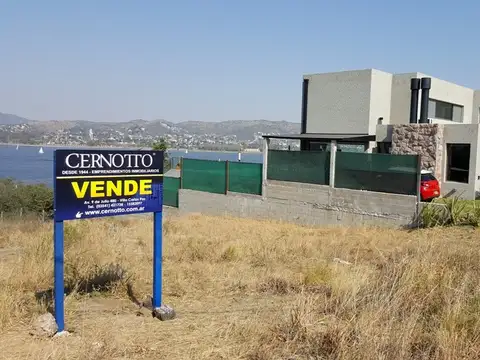 Terreno en Venta en Villa Del Lago, USD 260.000