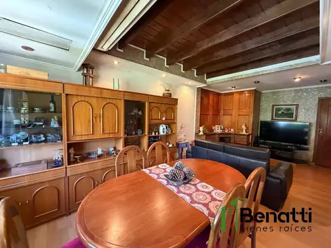 VENTA EN BLOCK. Galpón + Departamento 3 ambientes.