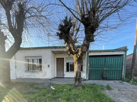 CASA EN VENTA EN BRAGADO ZONA CENTRICA