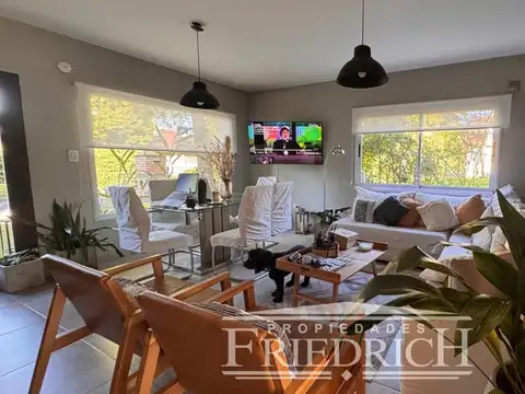 Casa en Alquiler en Francisco Alvarez, USD 1.200