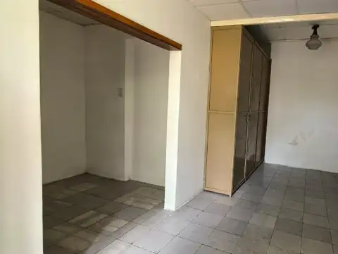 Departamento interno en alquiler en Villa Gdor. Gálvez, a metros de Av. San Martin.