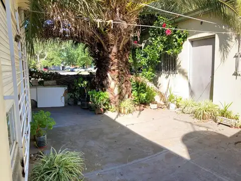 Primera Junta e/ Libertad y Monroe