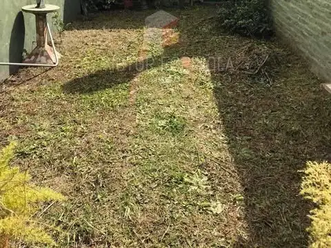 Depto Tipo Casa en Venta con 1 cocheras