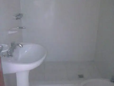 Los Jacarandaes 200, Piso 2
