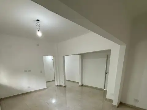 Depto Tipo Casa en Alquiler de 2 dormitorios