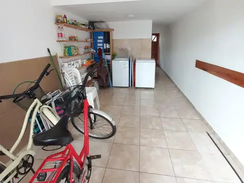 Depto Tipo Casa en Venta de 5 ambientes