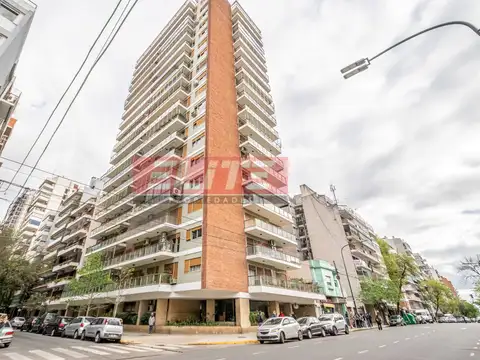 Imponente Piso de 4 Amb | 204 m² Totales | Cochera Doble | Baulera