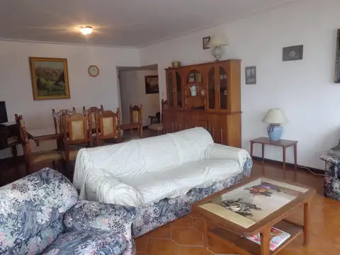 Avenida 12 800