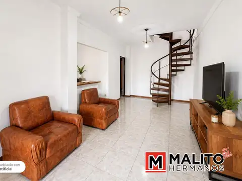 CASA 5 AMBIENTES CON JARDÍN, GARAGE Y TERRAZA - Parque Avellaneda