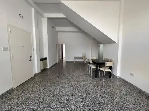 Pasaje Turin 3100, Piso PB