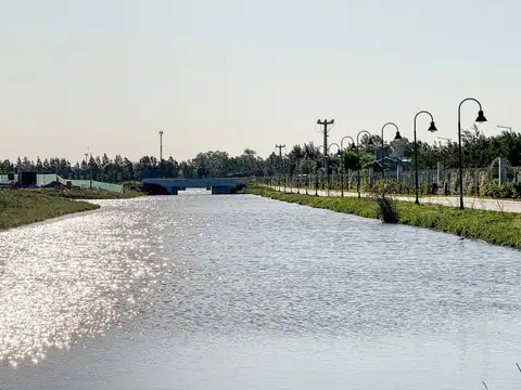 Terreno en Venta 32  mts Fondo