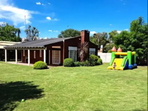 Casa quinta de 1500 m2